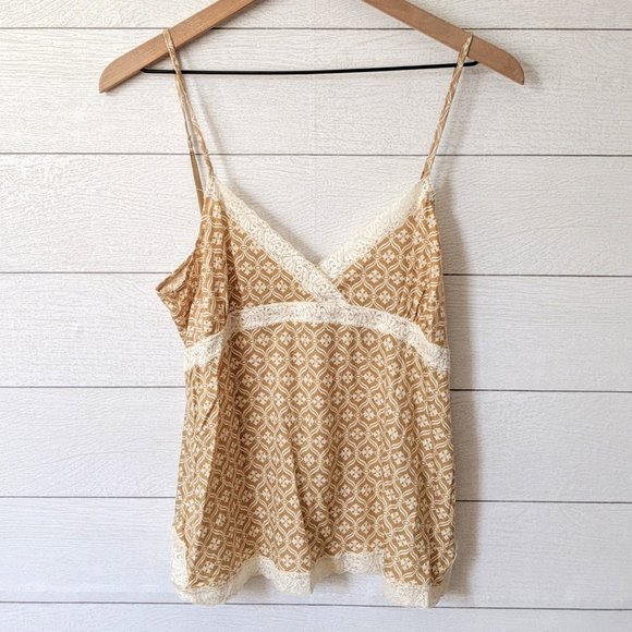 Banana Republic Tops - Banana Republic Lace Trim Cami Tank L